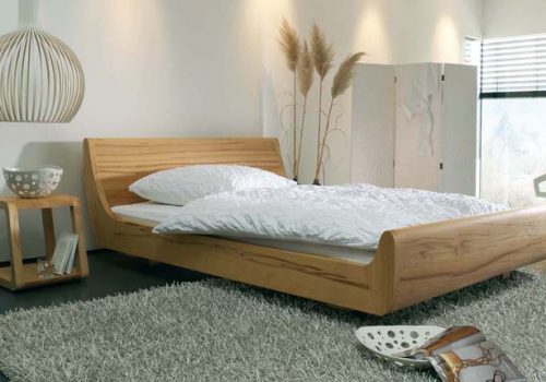 Dormiente Massivholzbetten Mola